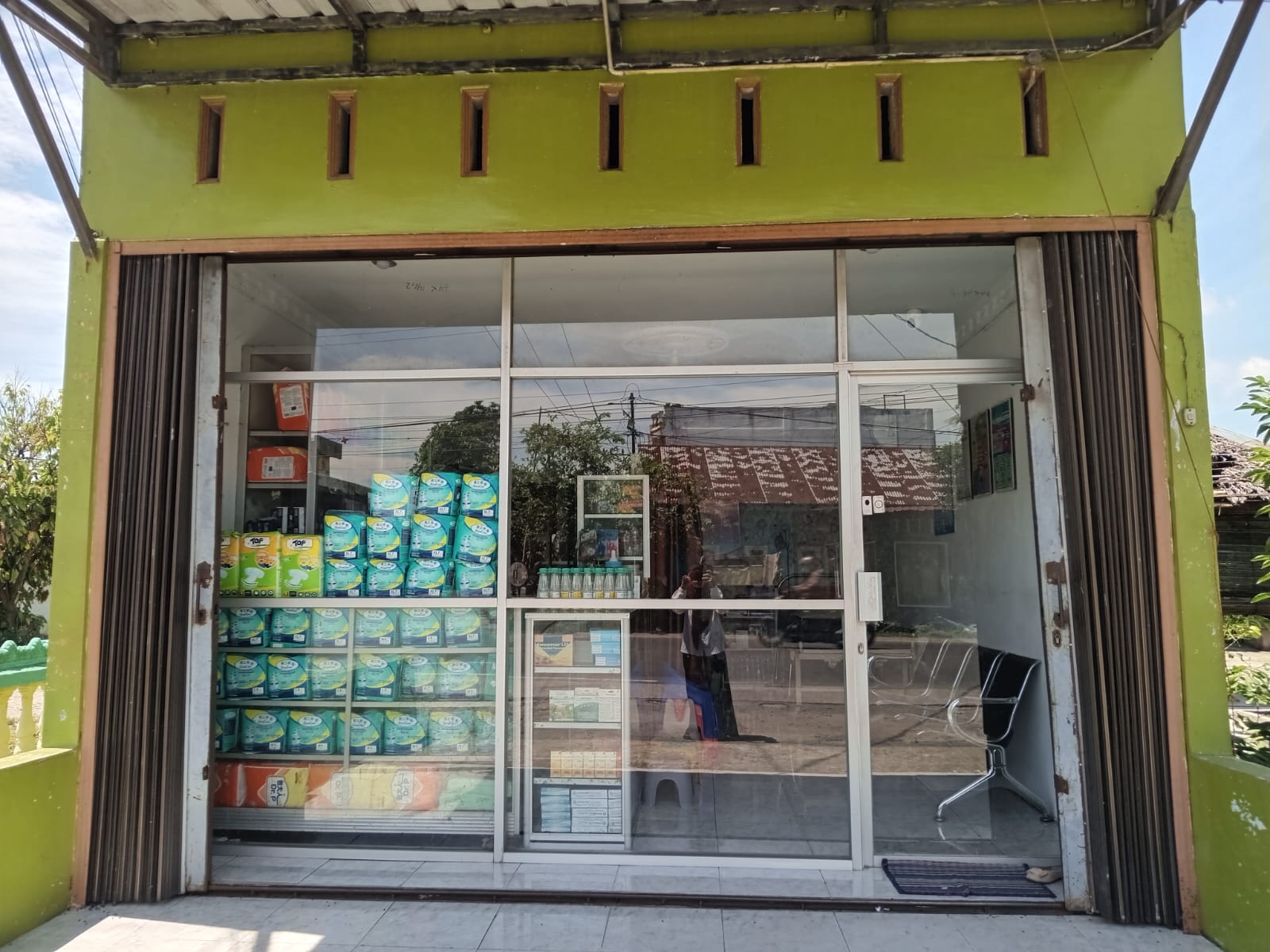 Depan Praktek